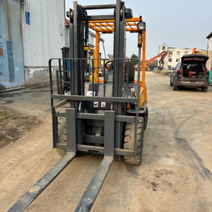 日本原装二手TCM柴油叉车3吨待售手动电源座椅操作员类型 - Product Image 5