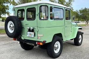 中古トヨタランドクルーザーFJ40 1979 SUV 5シート100% 完璧に動作し、事故なし、1年保証付き - Product Image 6
