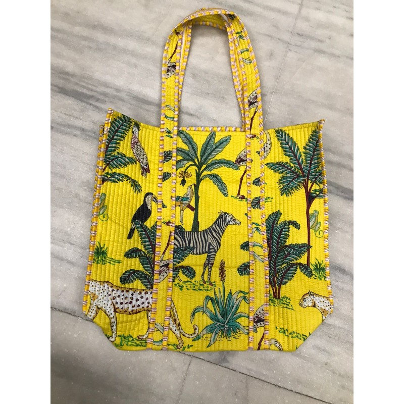 สีเหลือง