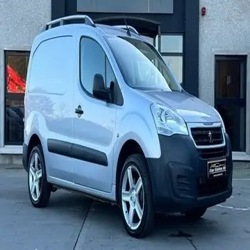 Furgoneta Peugeot Partner usada y certificada a la venta