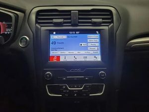 2019 Ford Fusion SE - Product Image 4