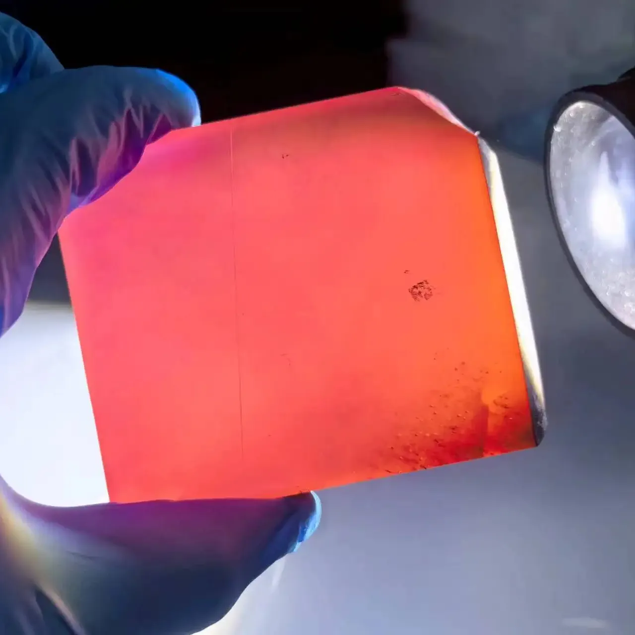 Corte personalizado libremente laboratorio sintético creado color zafiro de materias primas en bruto para piedras preciosas