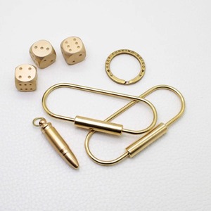 H.M.A手工芸品小型航海真鍮TyresKeychain家庭用装飾車のキーと自転車のキーとカスタマイズ可能