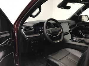 2024 <strong>Jeep</strong> Wagoneer Series II 4WD - Product Image 3