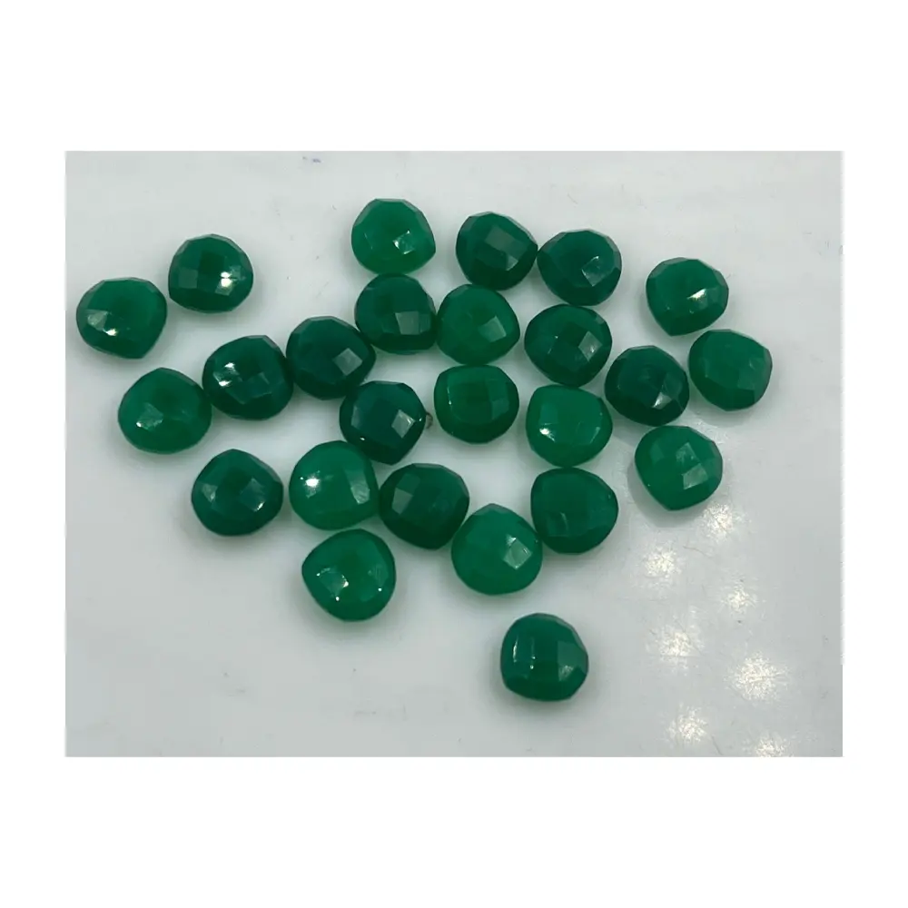 Prezzo all'ingrosso di alta qualità pietra preziosa indiana onice verde sfaccettato Undrill sciolto Briolette a forma di cuore 12x12mm