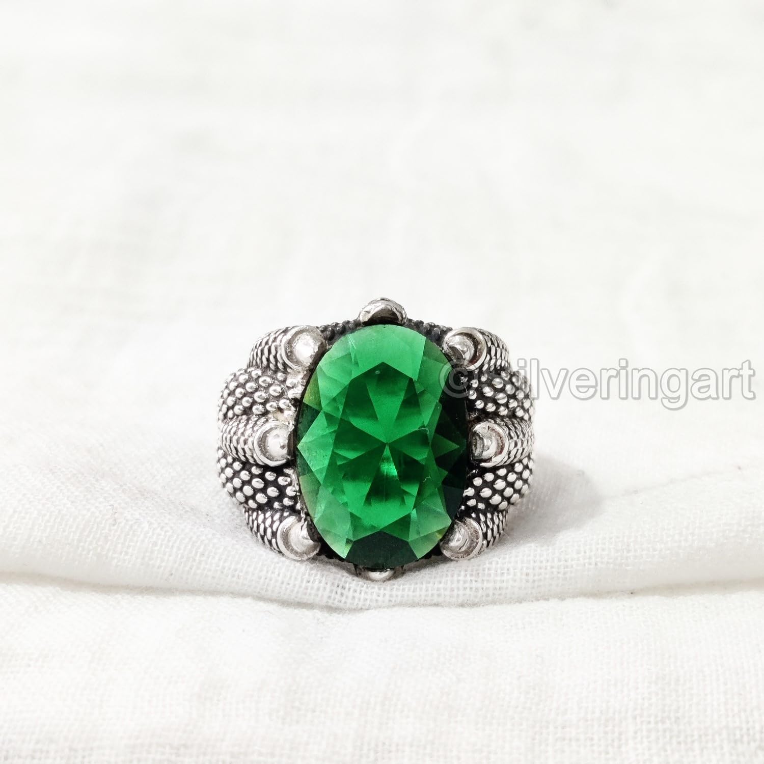 สีเขียว