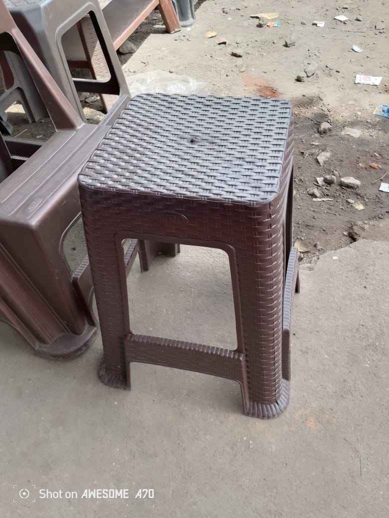 สีน้ำตาล