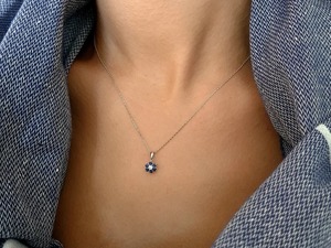 ベストセラーの女性のクロスシェイプチェーンネックレストップファッションゴールドパールステンレス鋼アマゾンのトップギフトロサンゼルス