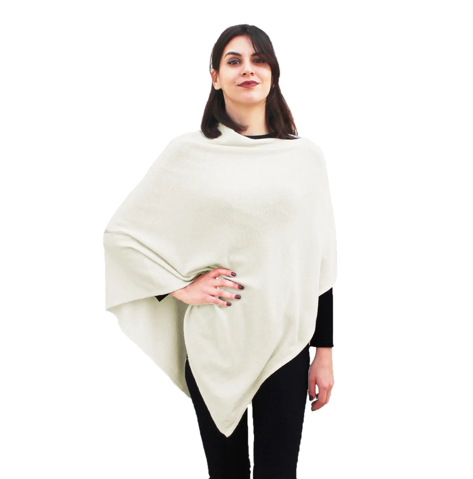 Pull en laine et cachemire fabriqué en Italie Vente en gros de vêtements pour femmes Étole pour automne hiver Poncho de couleur crème taille unique