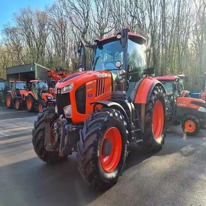 クボタトラクターM7040SU 4x4米国ホイール農業機器