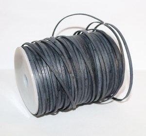 27ヤード<span class=keywords><strong>3mm</strong></span>フラットレザーレースジュエリー用コード編み込みラップを作る趣味工芸品5mmサイズジュエリー