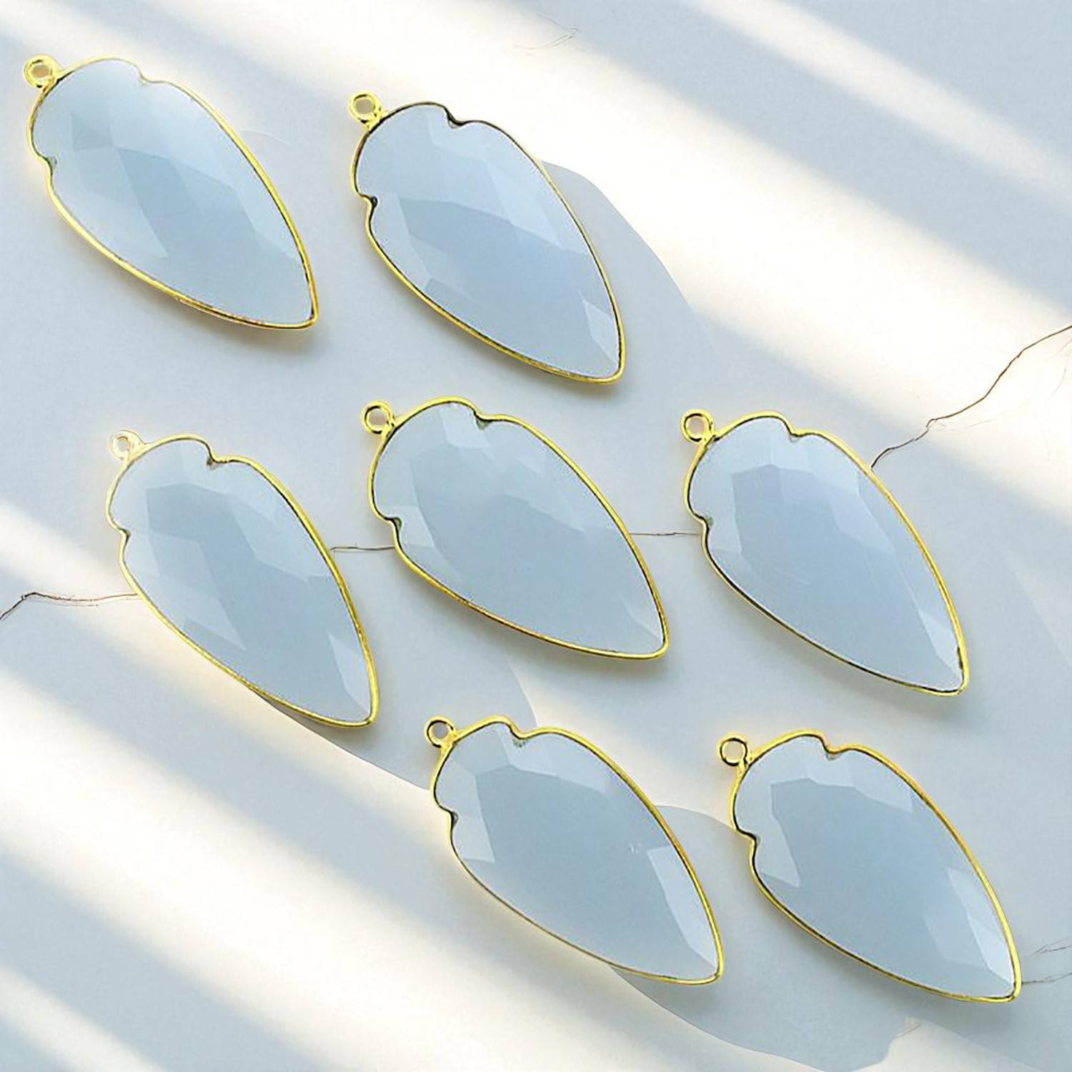 คาลซิโดนีสีฟ้าอ่อน