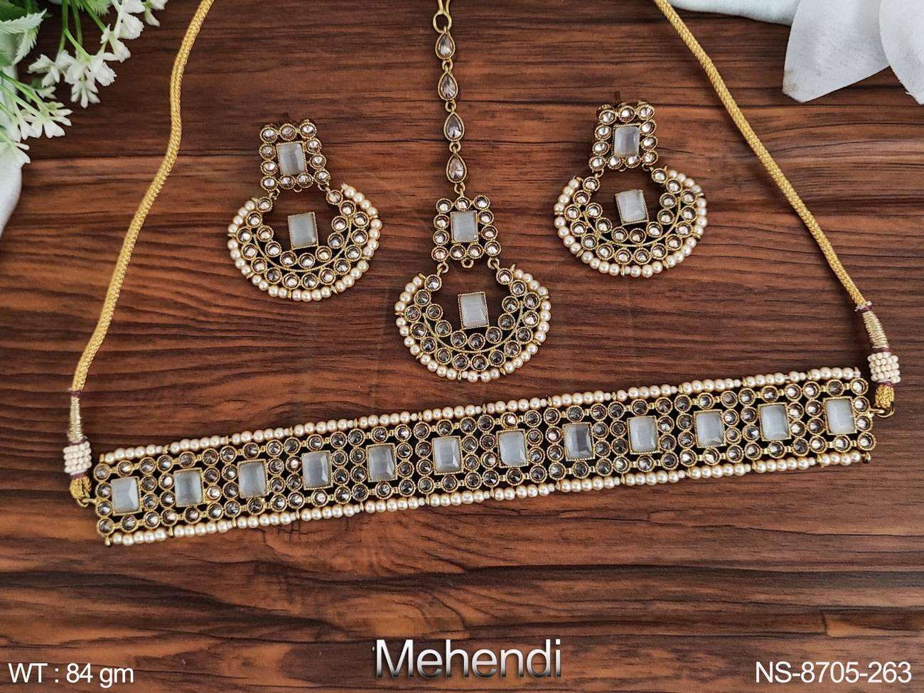 สีเทาและสีเทา