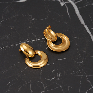 Son 18K altın kaplama paslanmaz çelik takı pürüzsüz Oval büyük tıknaz bırakılan düğme küpe hipoalerjenik Hoop küpe E241542 - Product Image 6