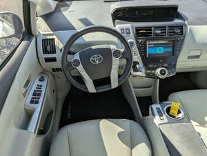 2013 Toyota Prius v beş FWD kullanılan elektrikli hibrid araba 8L Turbo motor otomatik şanzıman ışık deri R18 alüminyum alaşım - Product Image 3