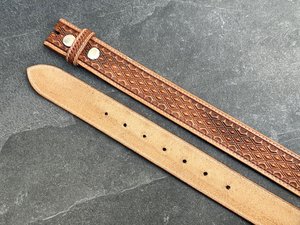 High-End erkek sığır derisi deri kemer özel uzunluk iş moda Pin toka klasik tasarım Modern dokunmatik yüksek pirinç çelik