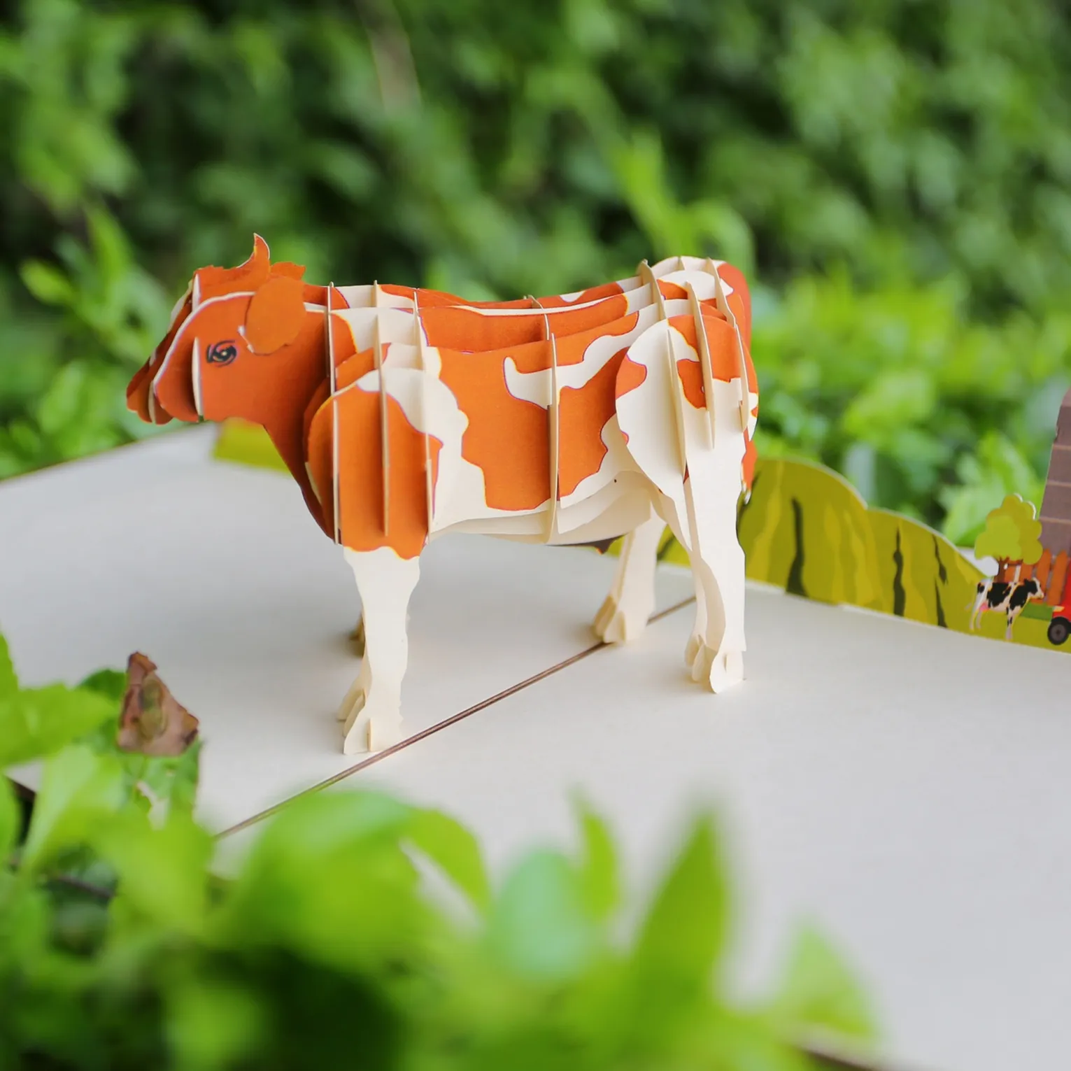 การ์ดพิมพ์3D ลายวัวน่ารักป็อปอัพการ์ดอวยพรสำหรับทุกโอกาสโดยผู้ผลิตหัตถกรรมจากเวียดนาม