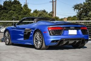 R8ออดี้ V10 Quattro PLUS Coupe AWD สำหรับการขายถึงบ้าน - Product Image 4