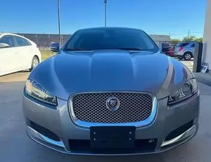 2015 Jaguar XF 8L Coupe Coupe manuel şanzıman sol el sürücü koyu deri iç R19 lastikler Premium turboşarjlı performans - Product Image 4