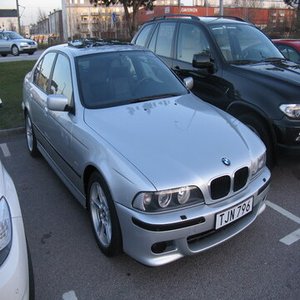 5速マニュアル & 4速オートマチックトランスミッション中古BMW5シリーズE39 M5 5.0 V8マニュアル4.94dr販売/中古BMW5シリーズ車