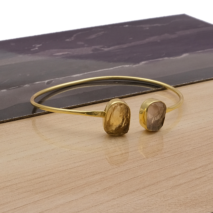 สีเหลืองและสีชมพู