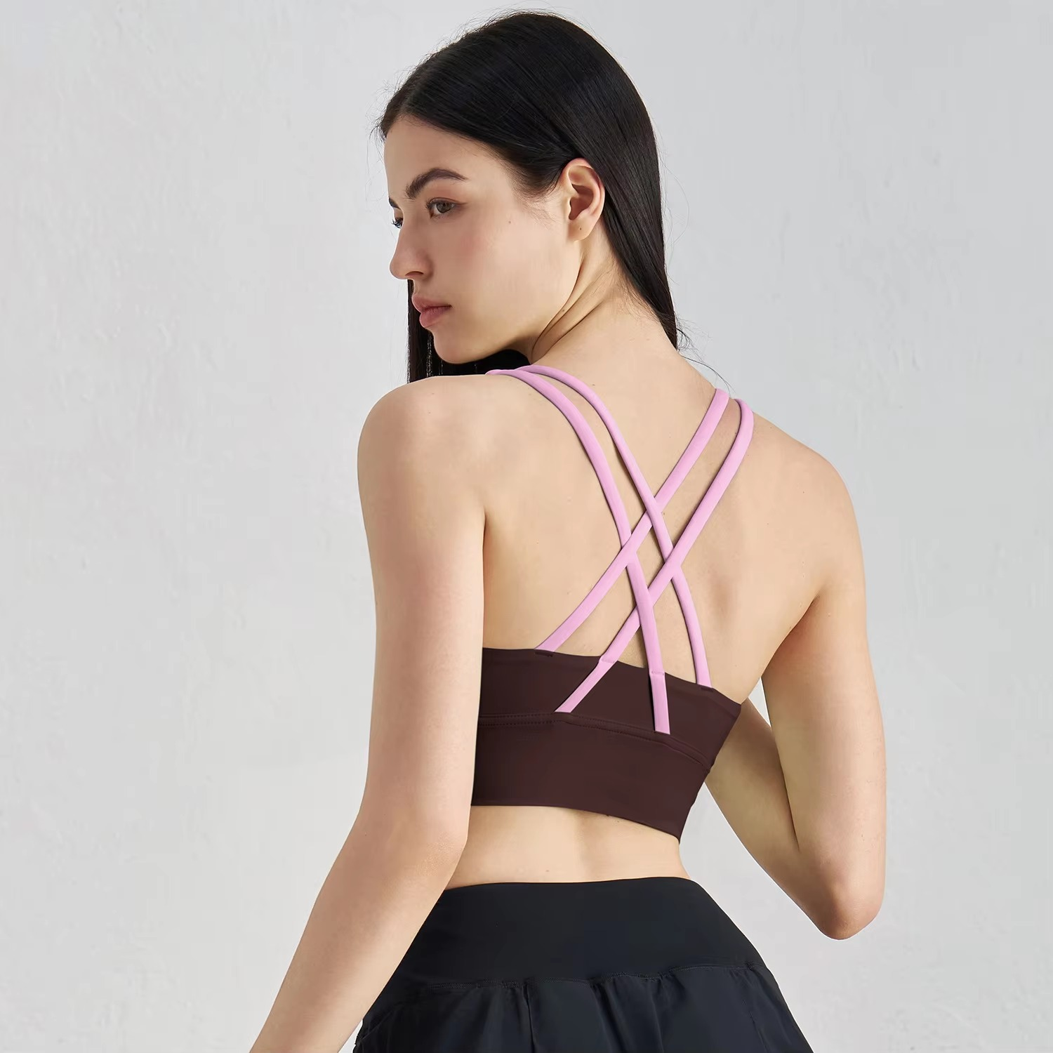 สีน้ำตาล