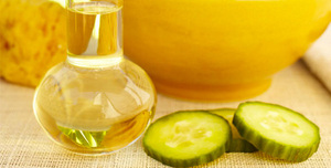 100% Pure cucumber seed carrier <strong>Oil</strong> Wholesale Bulk cucumber seed carrier <strong>Oil</strong> Natural and Pure cucumber seed carrier <strong>oil</strong>