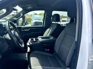 2024雪佛兰Silverado 2500HD乘员室4WD清洁二手真皮座椅重型卡车，左转向状态极佳