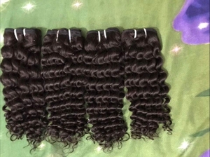 カーリーヒューマンナチュラルヘアエクステンション工場から卸売価格で入手可能非常に厚く健康的なボトム