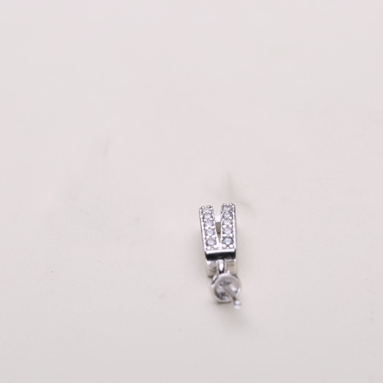 Pendant (without pearls)