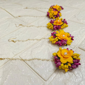 黄色の花Maang <span class=keywords><strong>Tikka</strong></span>セットHaldi Mehendi Wedding | インドの花嫁介添人フラワージュエリー | ブライダルリターンギフト好意サプライヤー