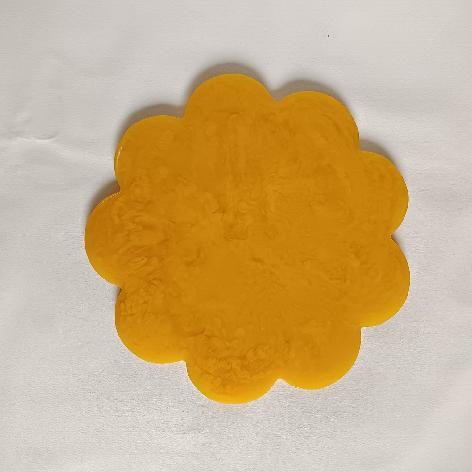 Jaune