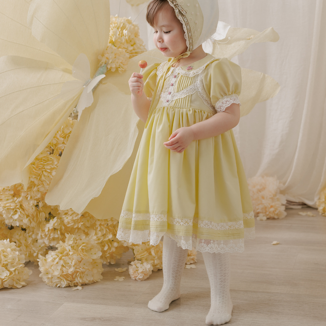 สีเหลือง