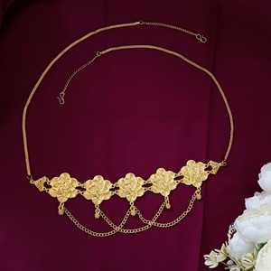 Indian Vintage Floral Kamarbandh Jewellery Set with Faux Pearl Belly Chain and Waist Belt for Wedding From Indian Wholesaler - Product Image 2