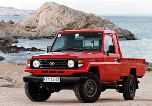 丰田陆地巡洋舰J79 4X4皮卡双驾驶室越野车2024车型待售高性能坚韧卡车
