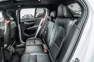 2022 Vol-vo XC40 Recharge Twin Pure Electric Automatic AWD Free Low Mileage Light Leather <strong>8L</strong> <strong>Turbo</strong> R18 Perfect Condition - Product Image 3