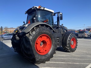 2024 <strong>Fendt</strong> 942 <strong>VARIO</strong> Tractor with Essential Pump Engine Gearbox Components - Product Image 5