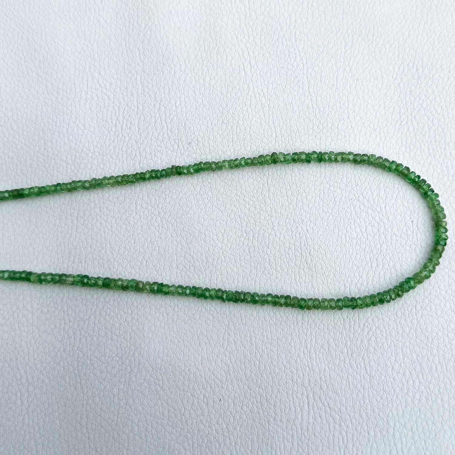 สีเขียว