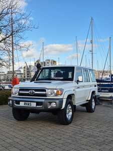 Kullanılan 2013 T.o.y.o.t.a L.a.n.d C.r.u. I. s.e.r 76 serisi | VDJ76 | RHD | V8 dizel | Ağır SUV. - Product Image 3