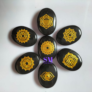Manevi denge ve uyum için özel gravür ile yüksek kaliteli şifa kristalleri gravür çakra sembolü - Product Image 4