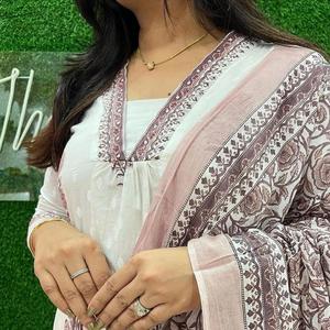 Bayanlar için orijinal kalite parti giyim Kurti seti ile Dupatta tam Set pamuk Kurtis ile el bloğu baskılı Salwar Kameez - Product Image 5