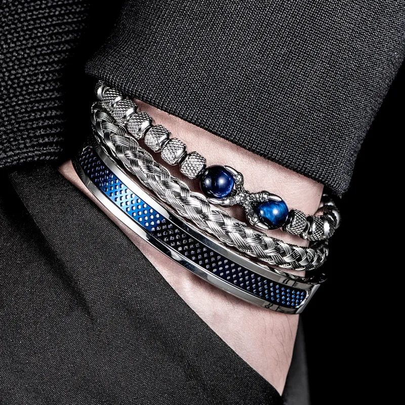 Or, Argent, Noir, Or Rose