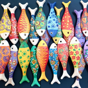 木の魚環境にやさしい耐久性のある木製工芸品の形小さなホームアート装飾、ショップ、カフェ、ホテル、バー