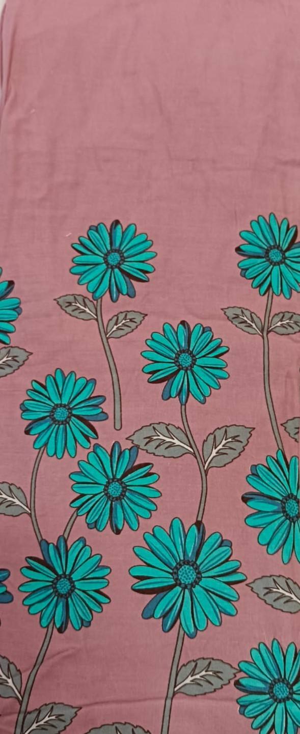 สีแดงม่วง