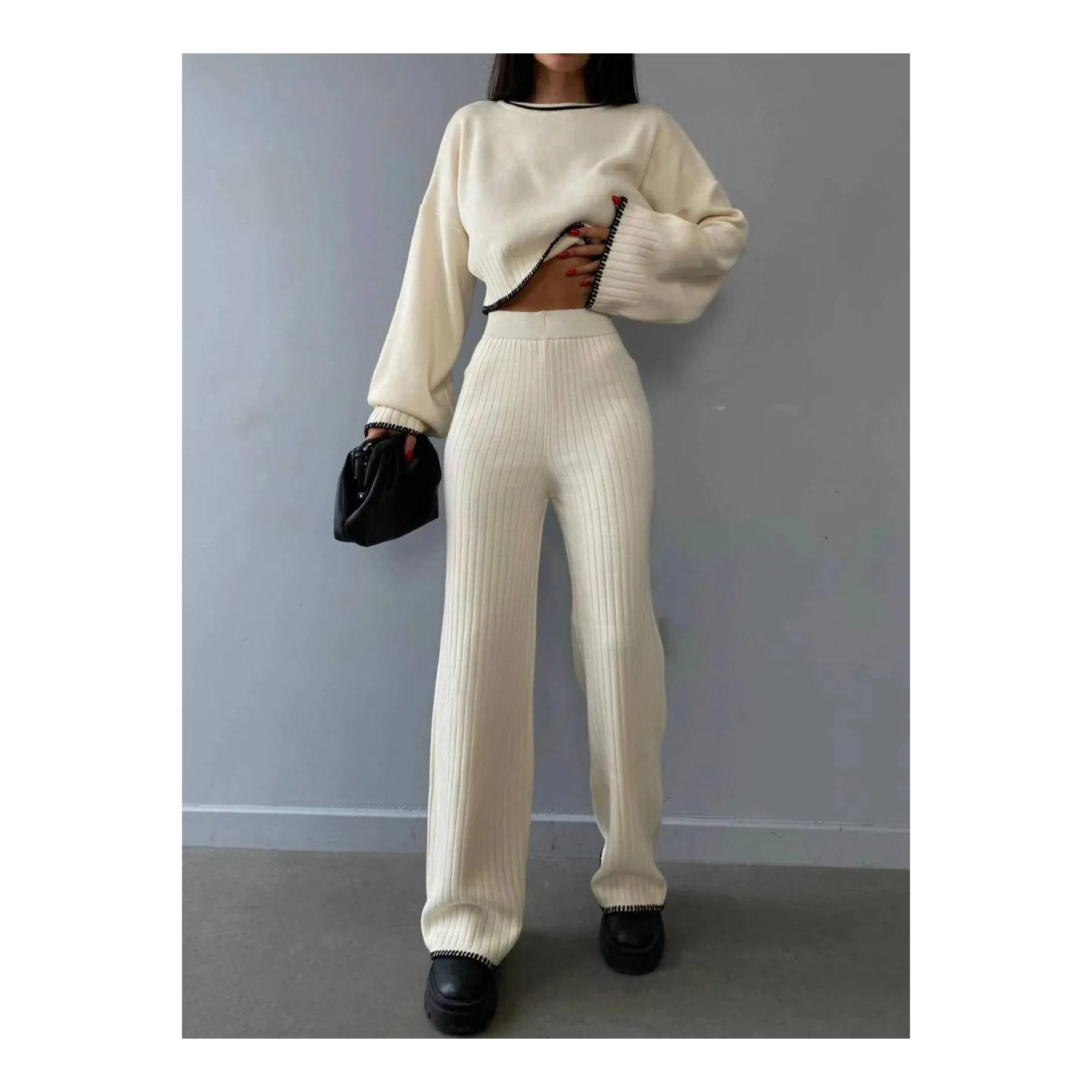 สีน้ำตาลอ่อน