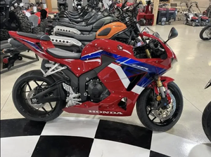 รถมอเตอร์ไซค์มือสอง2024 CBR650R CBR 650 CBR 650 Repsol Sports Tourer-พร้อมส่ง - Product Image 4