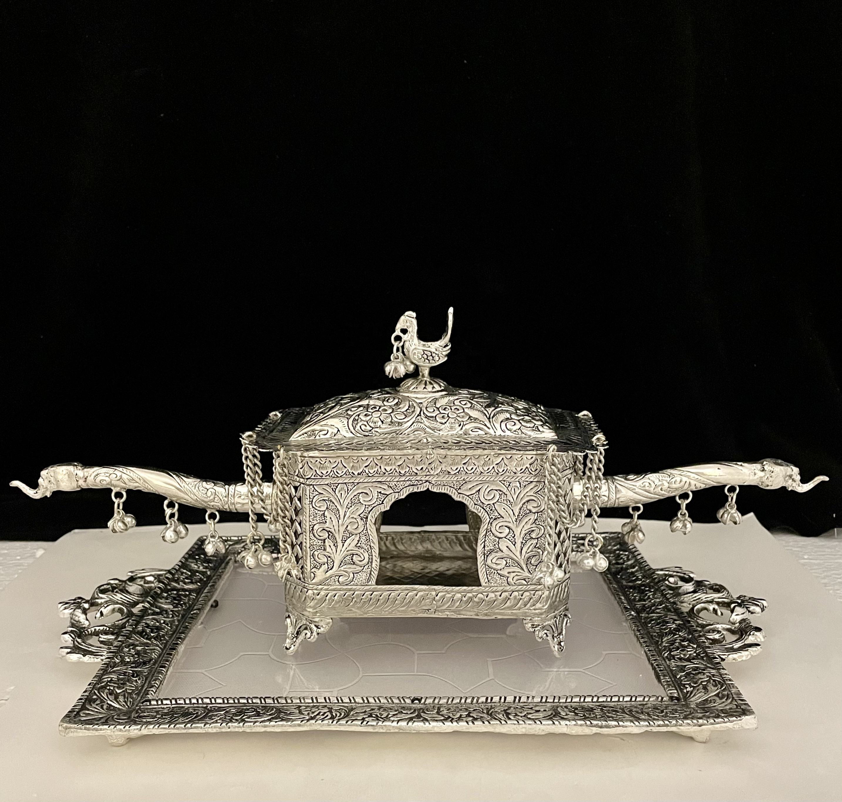 Identique à l'image