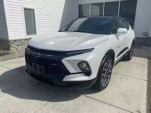 2023 C-h-e-v-r-o-l-e-t B l a z e r RS AWD低マイレージと手頃な価格の在庫出荷準備 - Product Image 3