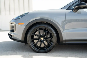 2023 P o r s c h e Cayenne Turbo GT AWD - Product Image 4