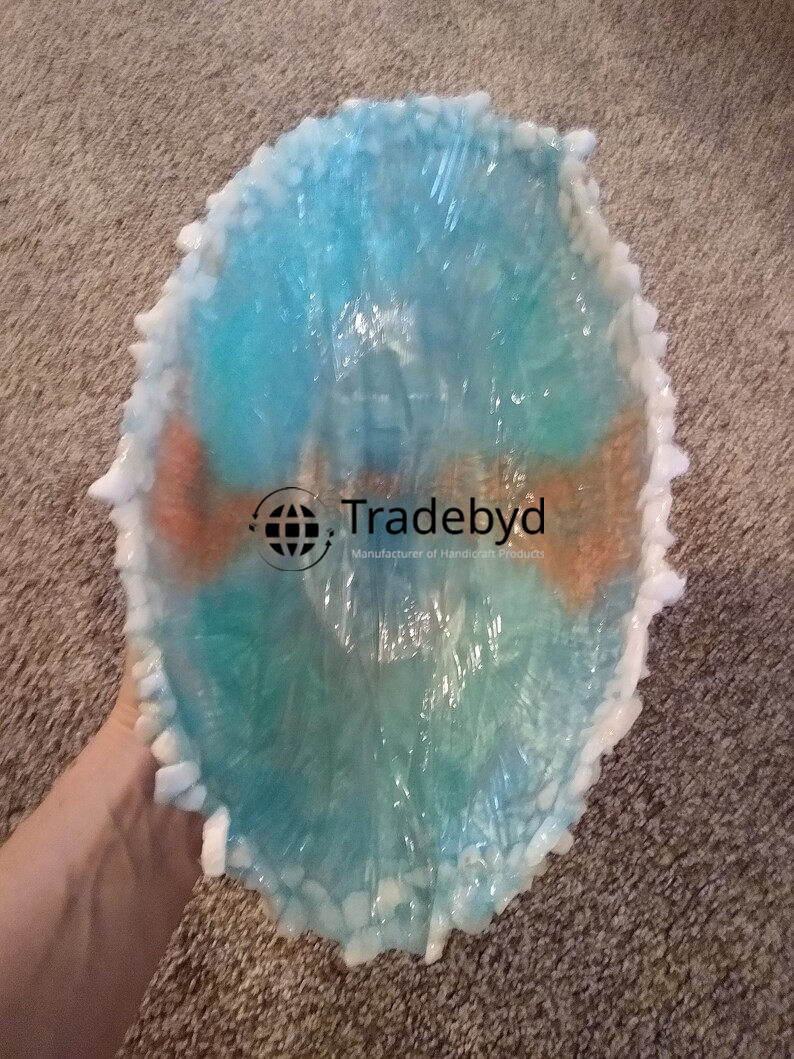 Available in different Colors
